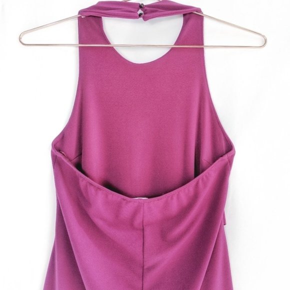 Astr The Label • Asymmetrical Halter Top - Picture 2 of 7